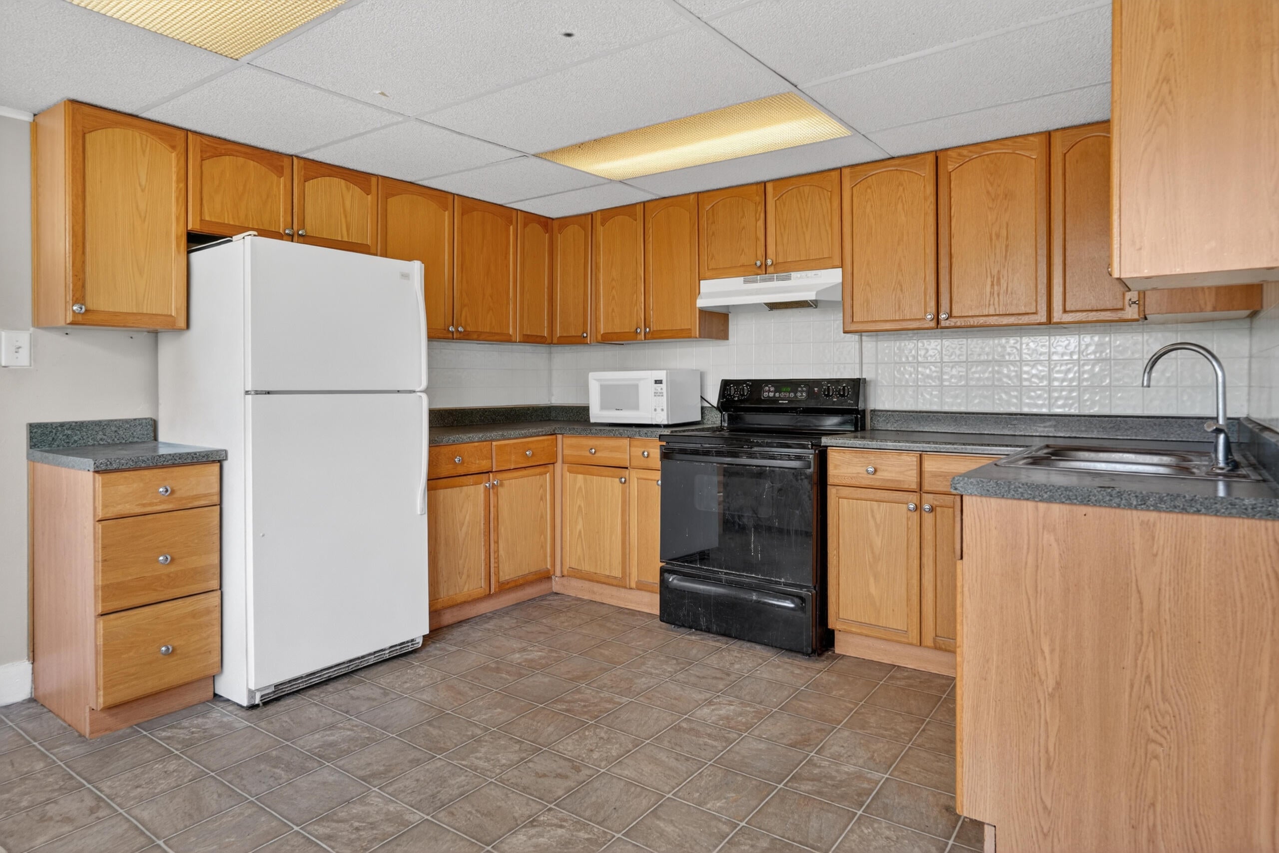 439 W Columbia Avenue