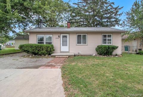 35381 Dern Drive Brownstown Charter Township MI 48173