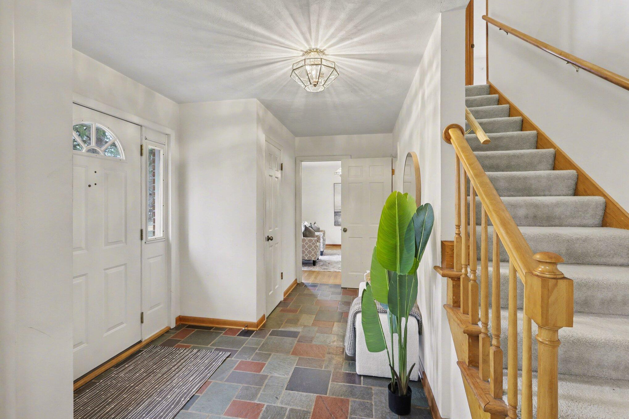 2889 Parkridge Drive