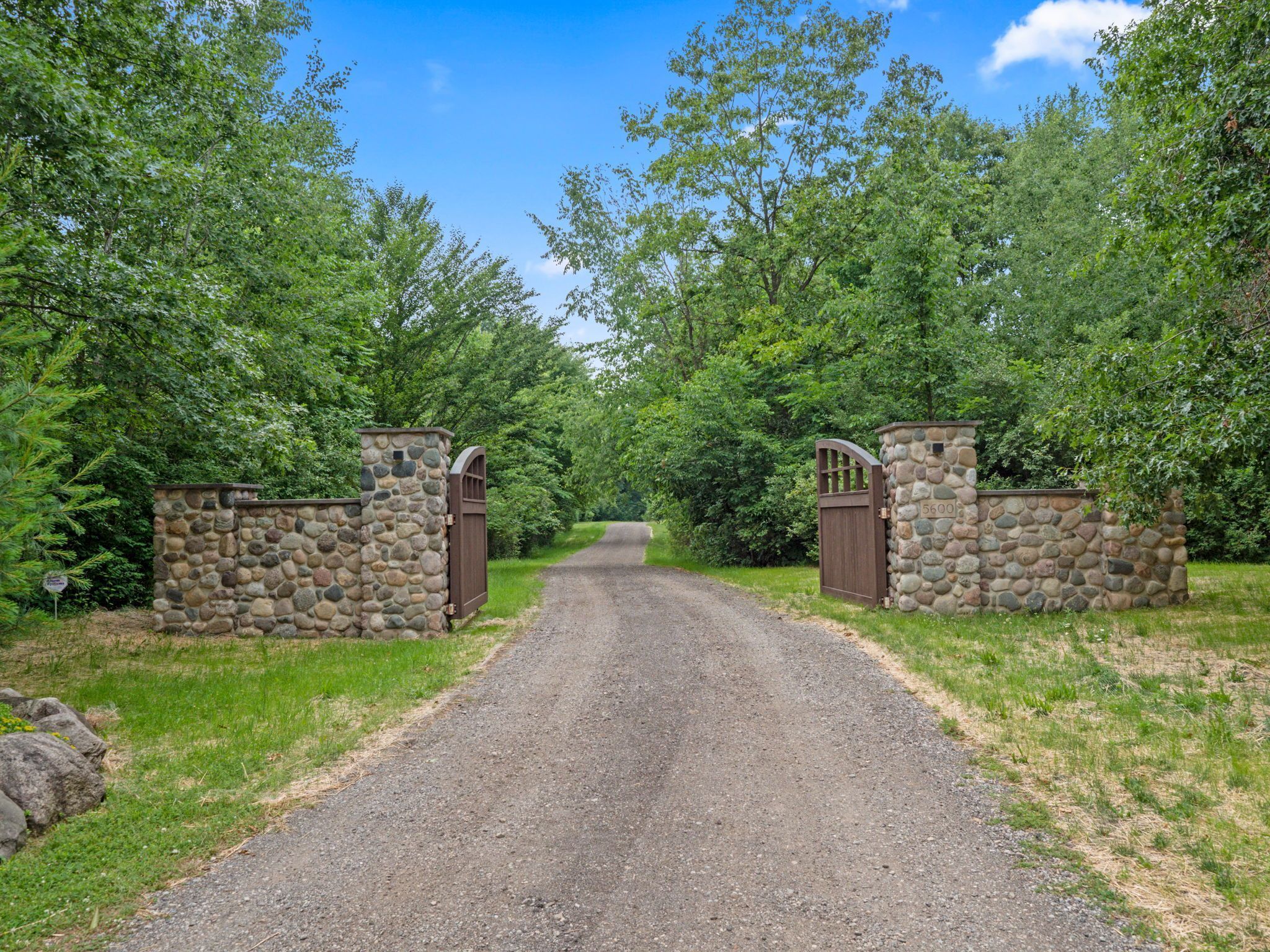 5600 GARDNER Road