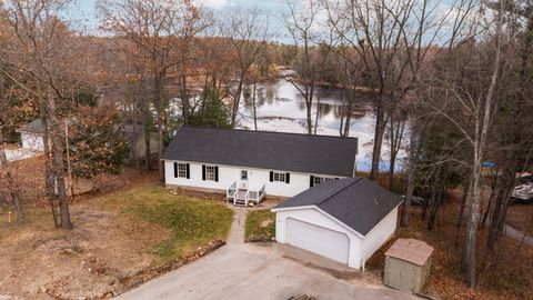 4056 N Spider Lake East Bay Township MI 49696