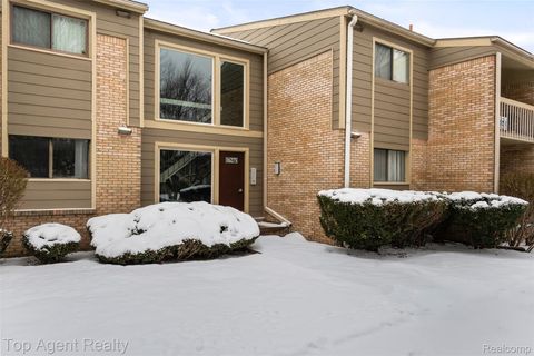 16275 W Nine Mile Road Southfield City MI 48075