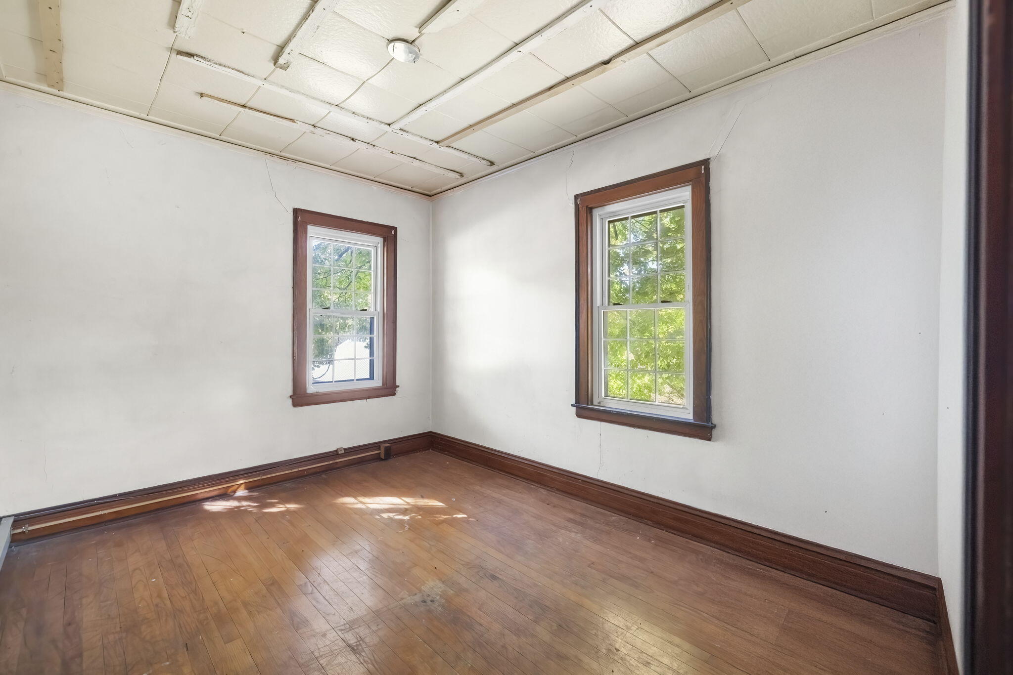 New Buffalo Township, Michigan 49117, United States, 4 Bedrooms Bedrooms, ,2 BathroomsBathrooms,Residential,Active,225452