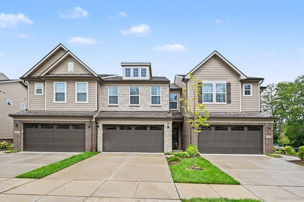 2298 ADDISON CIR, COMMERCE TWP, MI 48390 - Image 730c4a06ba6822feaa142b79a61bfc21/2267295016