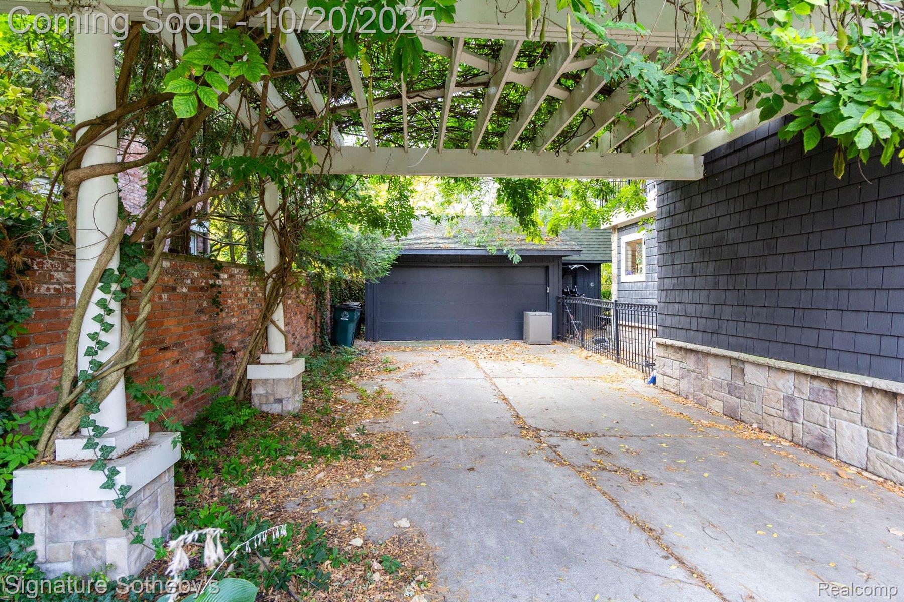 608 Purdy Street
