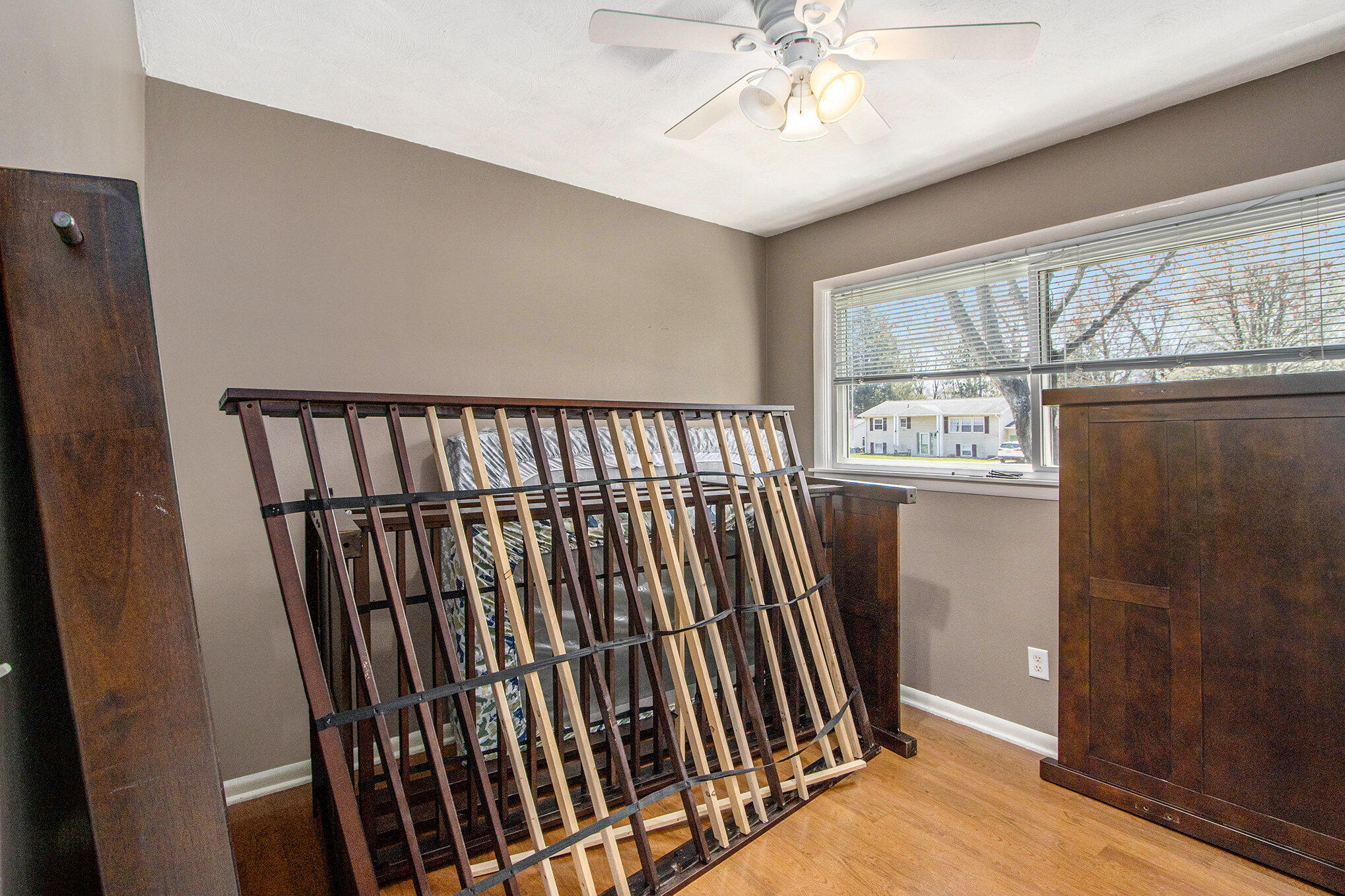 Portage City Kalamazoo, Michigan 49002, United States, 3 Bedrooms Bedrooms, ,2 BathroomsBathrooms,Residential,Pending,116891