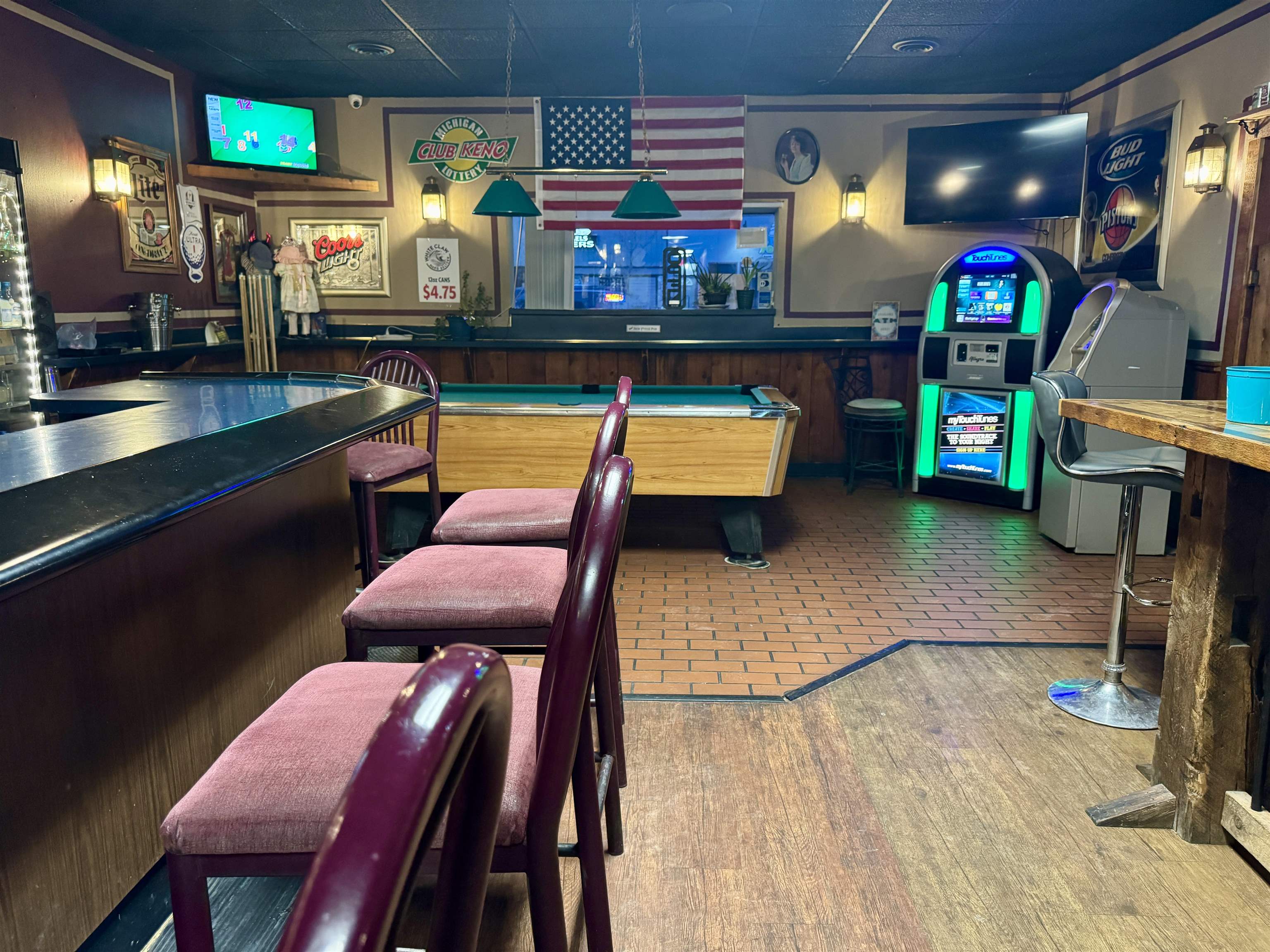 104 N Saginaw Street