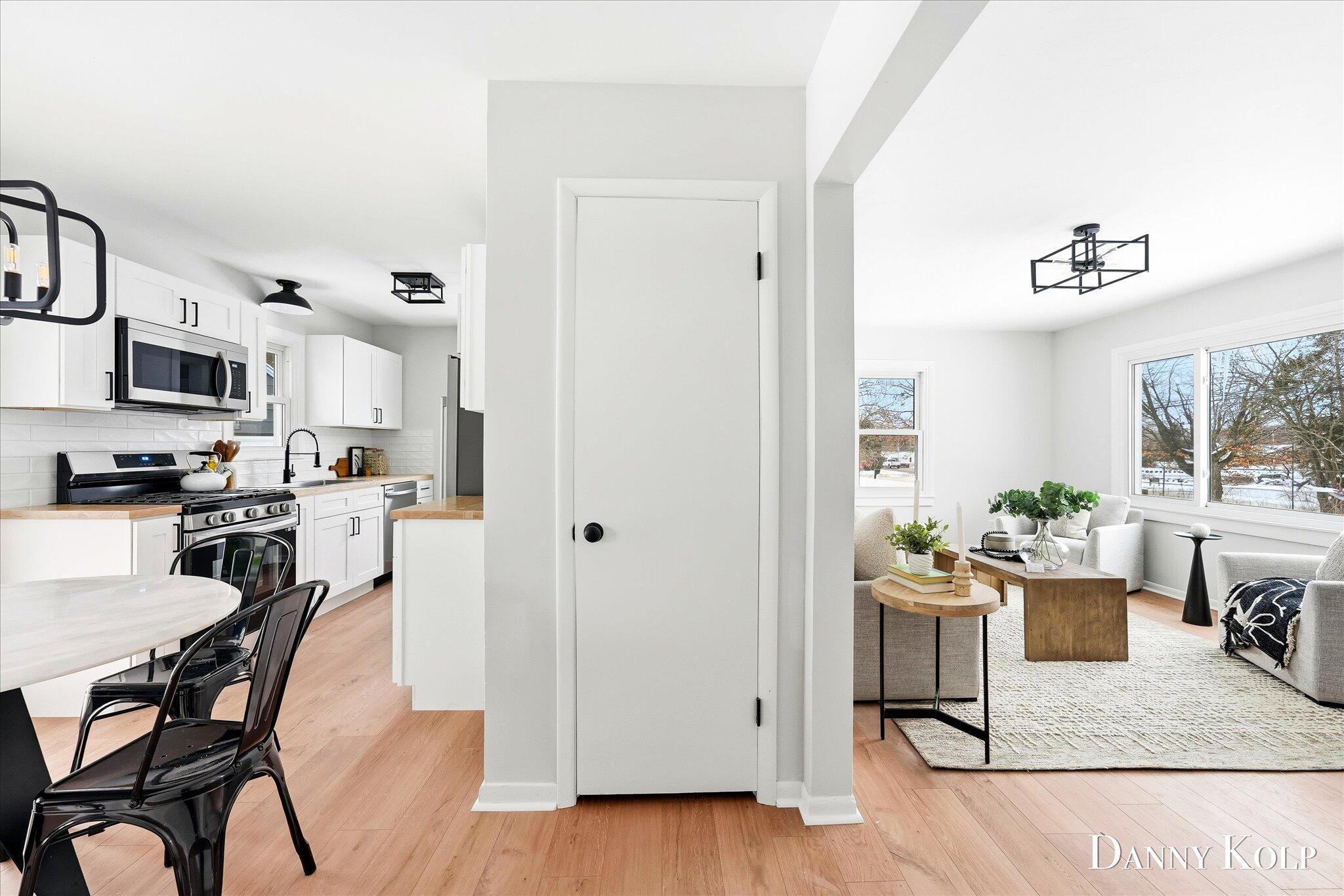 4322 Fuller Avenue SE