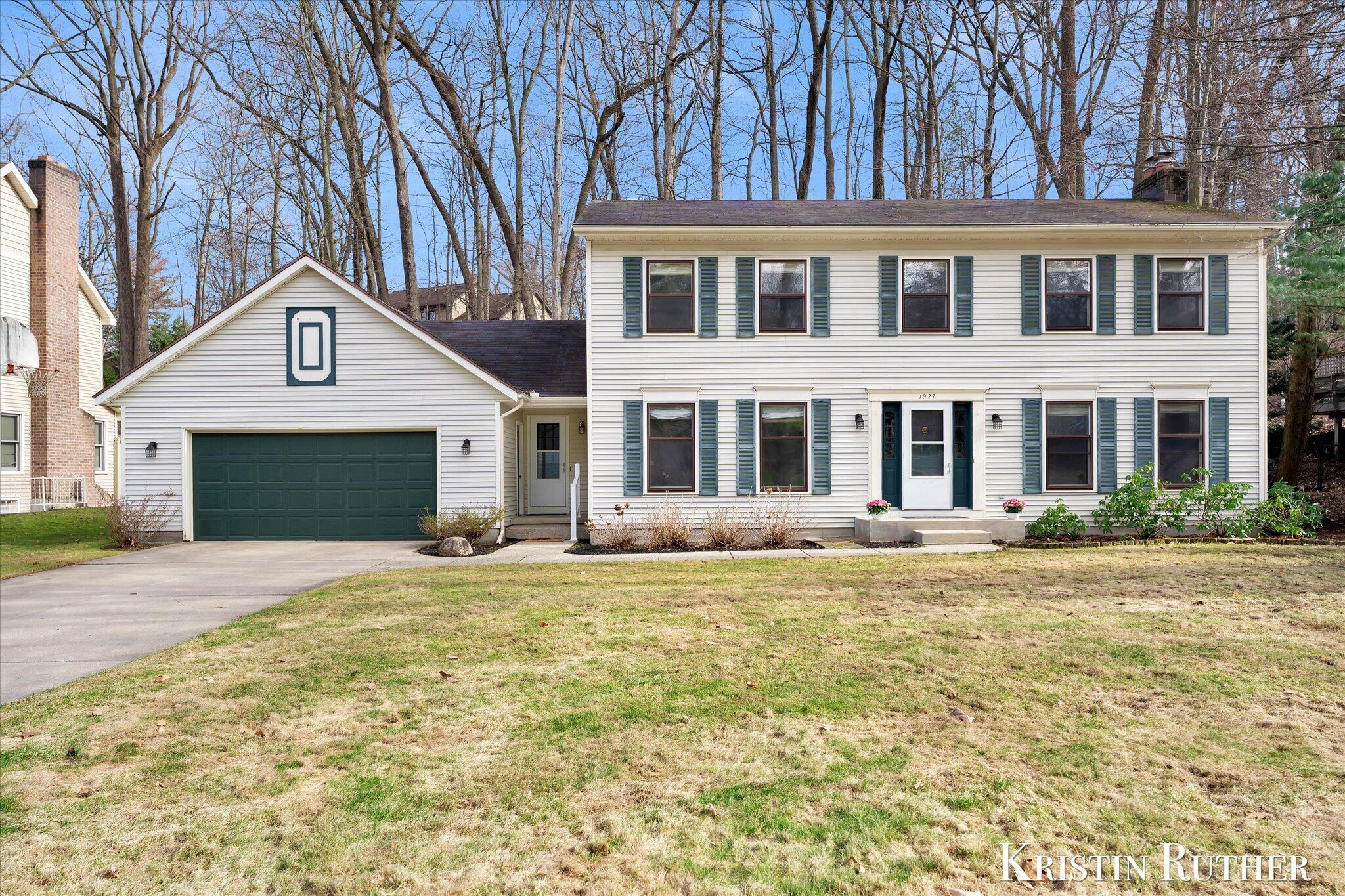 1922 Camrose Court SW