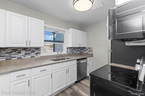 Tiny photo for 7166 Pardee Road, Taylor City, MI 48180 (MLS # 20261083131)