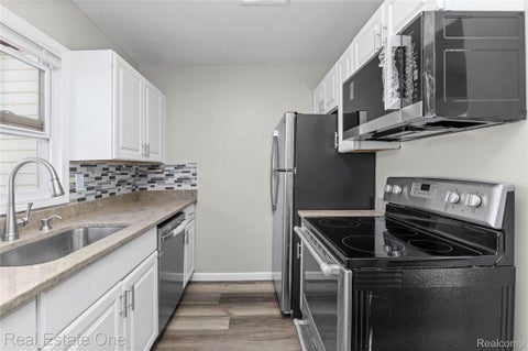 Tiny photo for 7166 Pardee Road, Taylor City, MI 48180 (MLS # 20261083131)