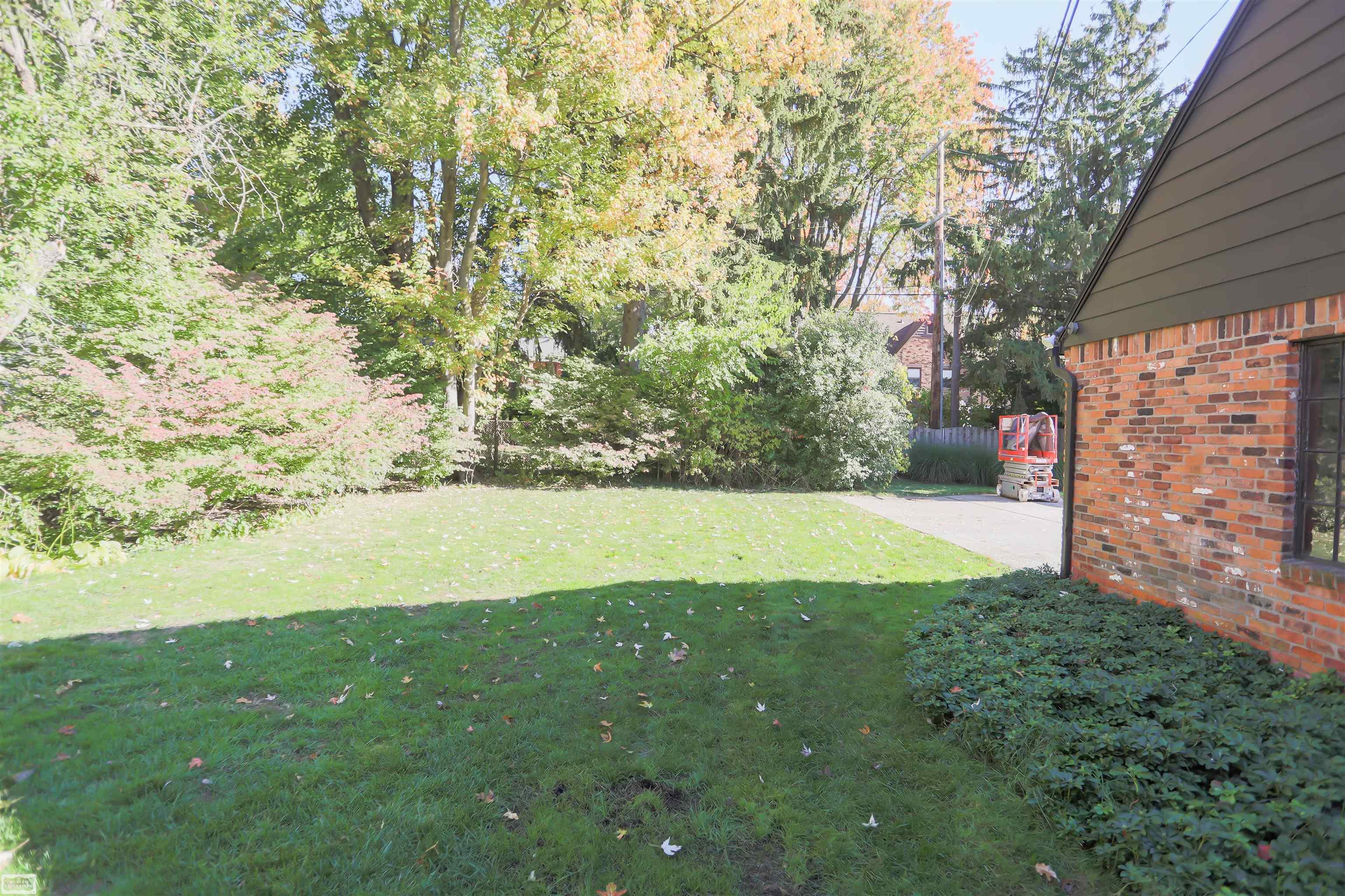 854 Grand Marais Street