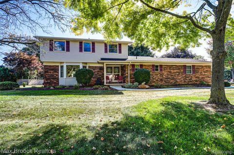2112 Keylon Drive Road West Bloomfield Charter Township MI 48324
