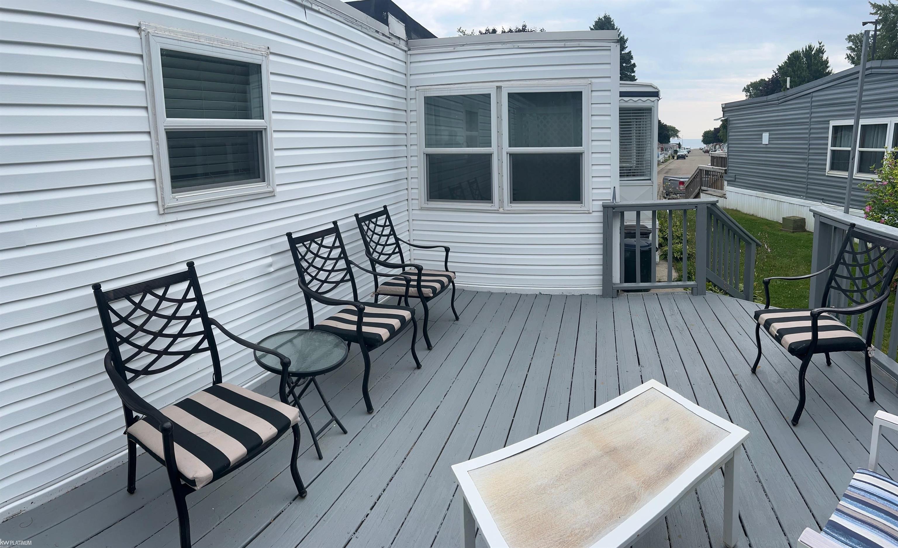 248 Shoreline W Drive