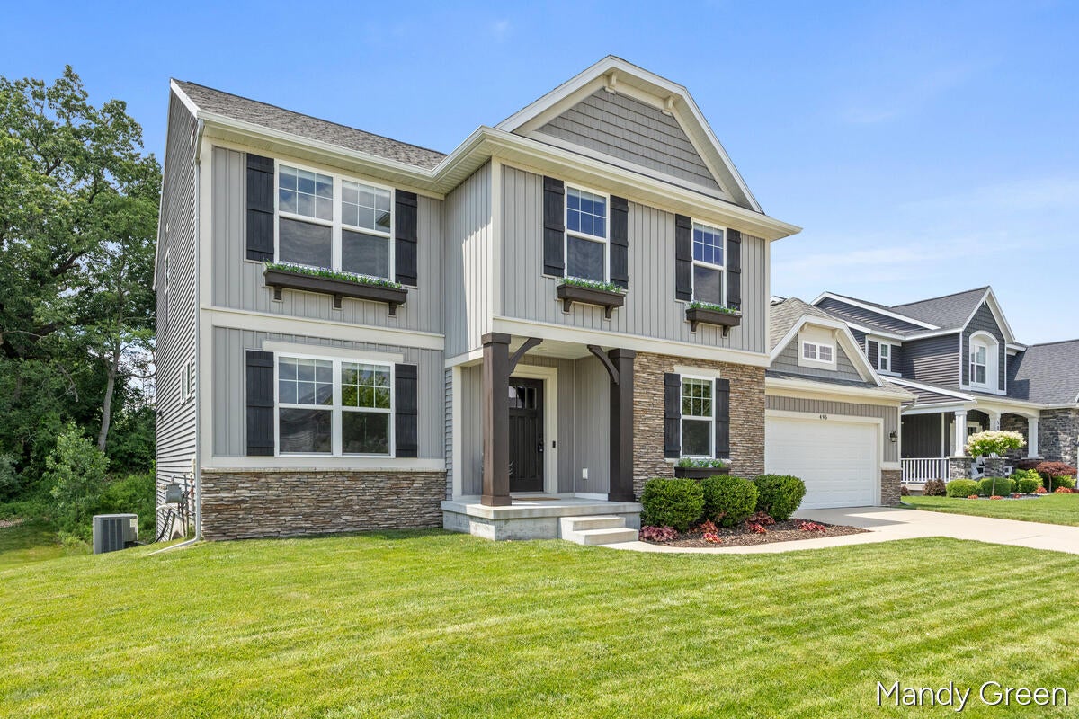 495 Highlander Drive NE