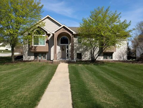 4503 Shiloh Pines Pines SE Kentwood City MI 49546