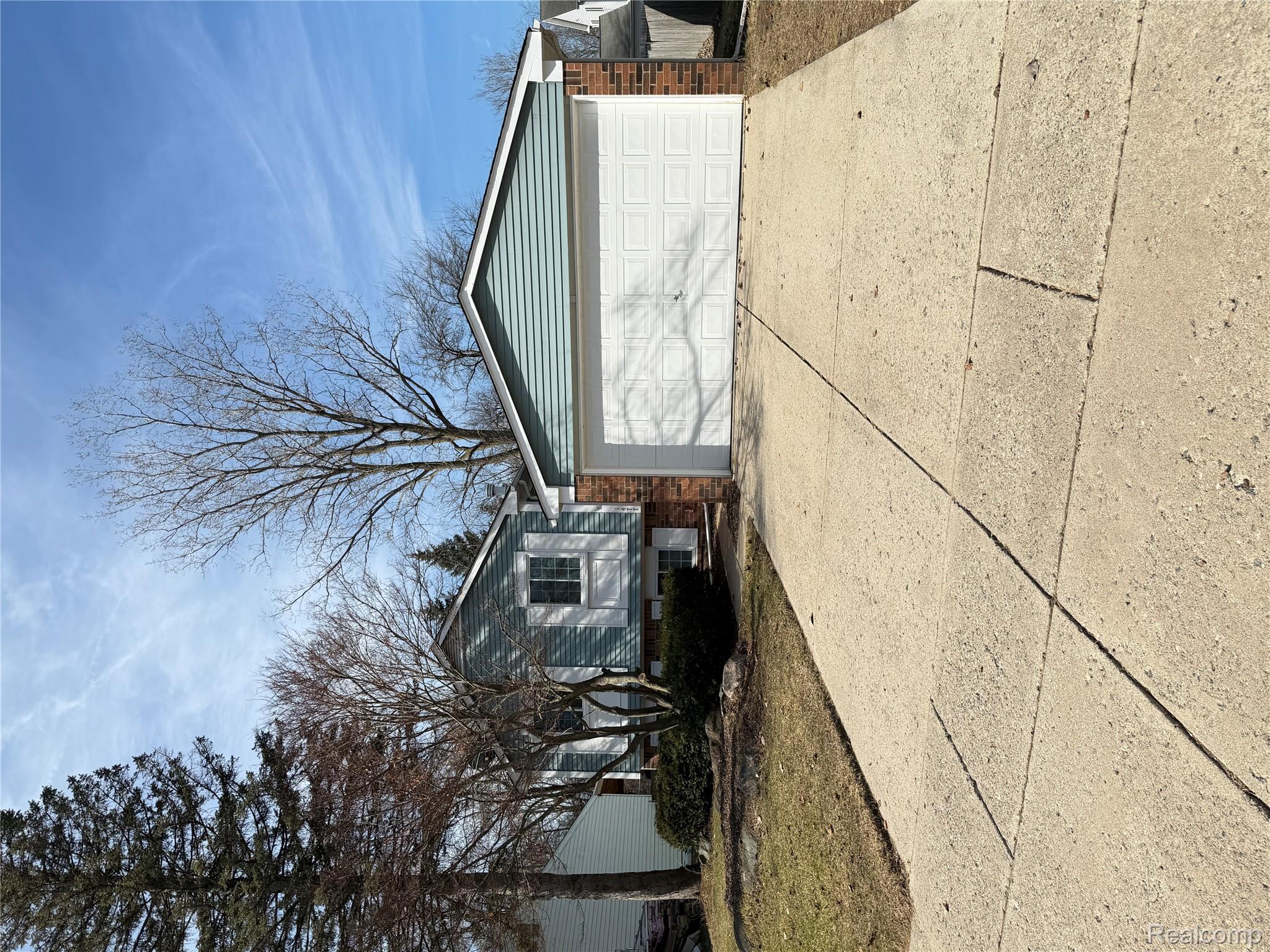 1477 Rue Deauville Boulevard