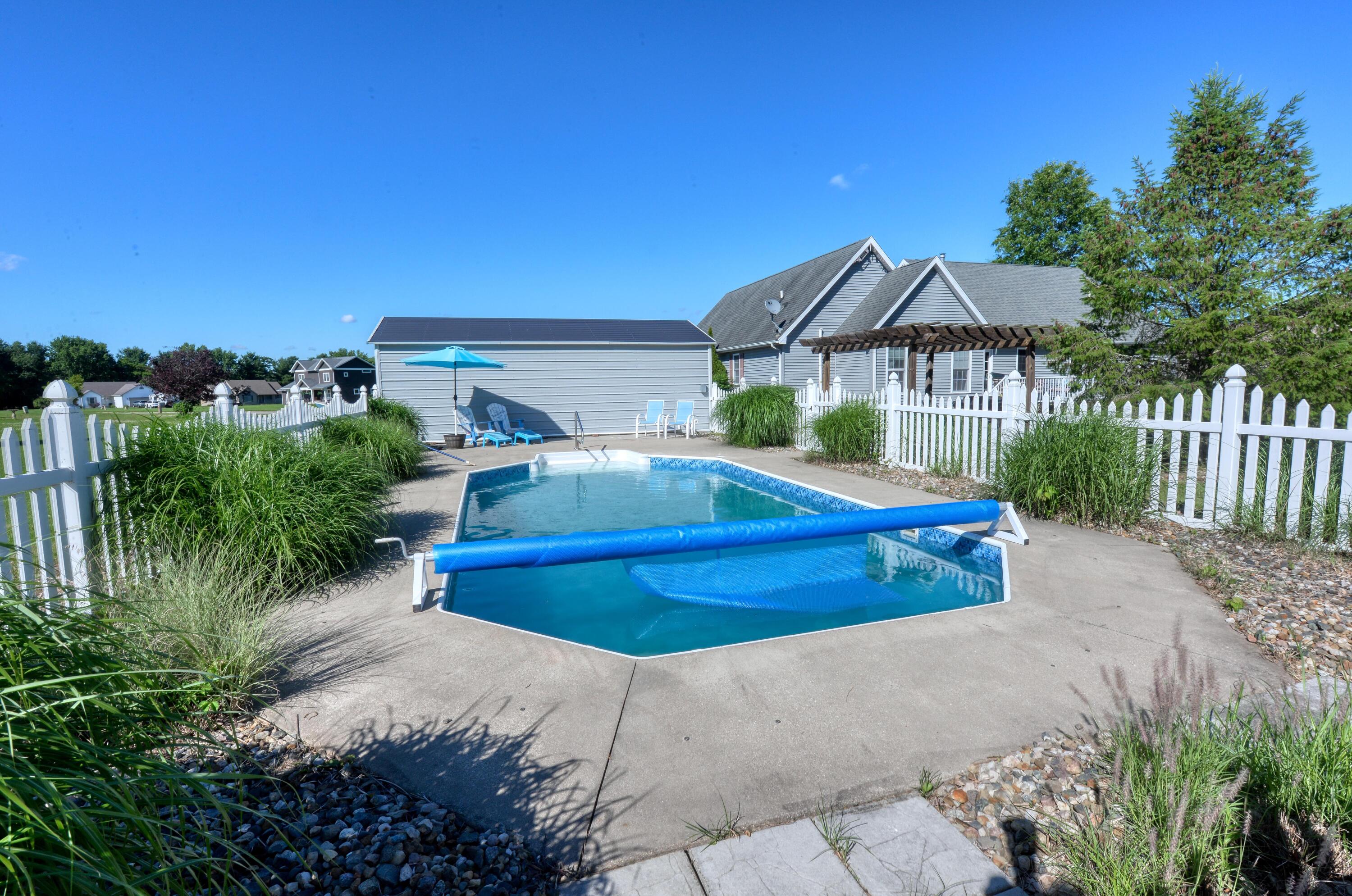 3860 Gateway Lane