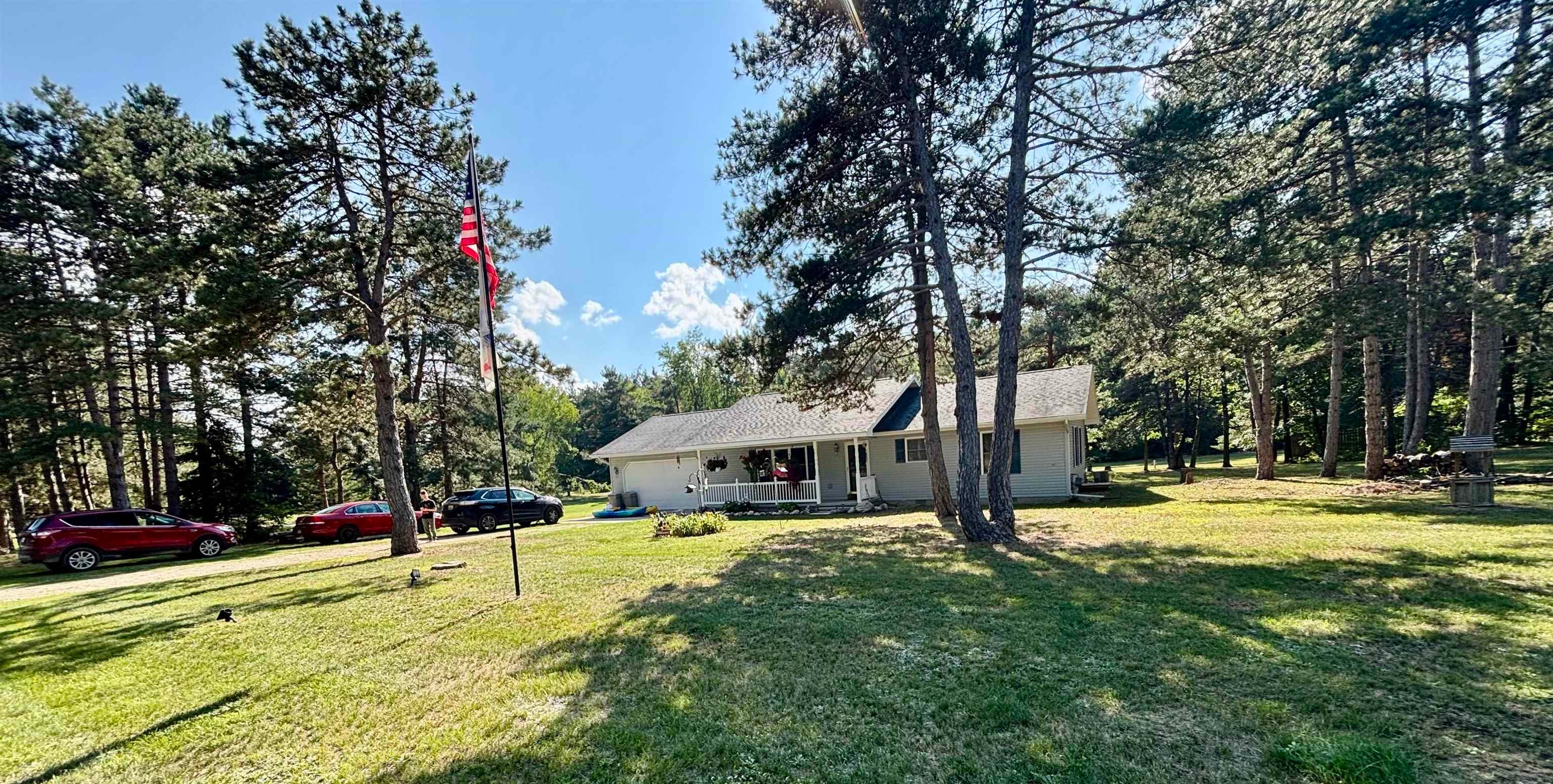 460 Evergreen Trail