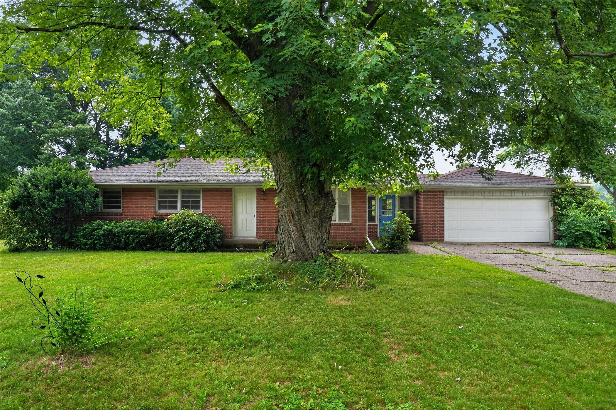 227 Eastlawn