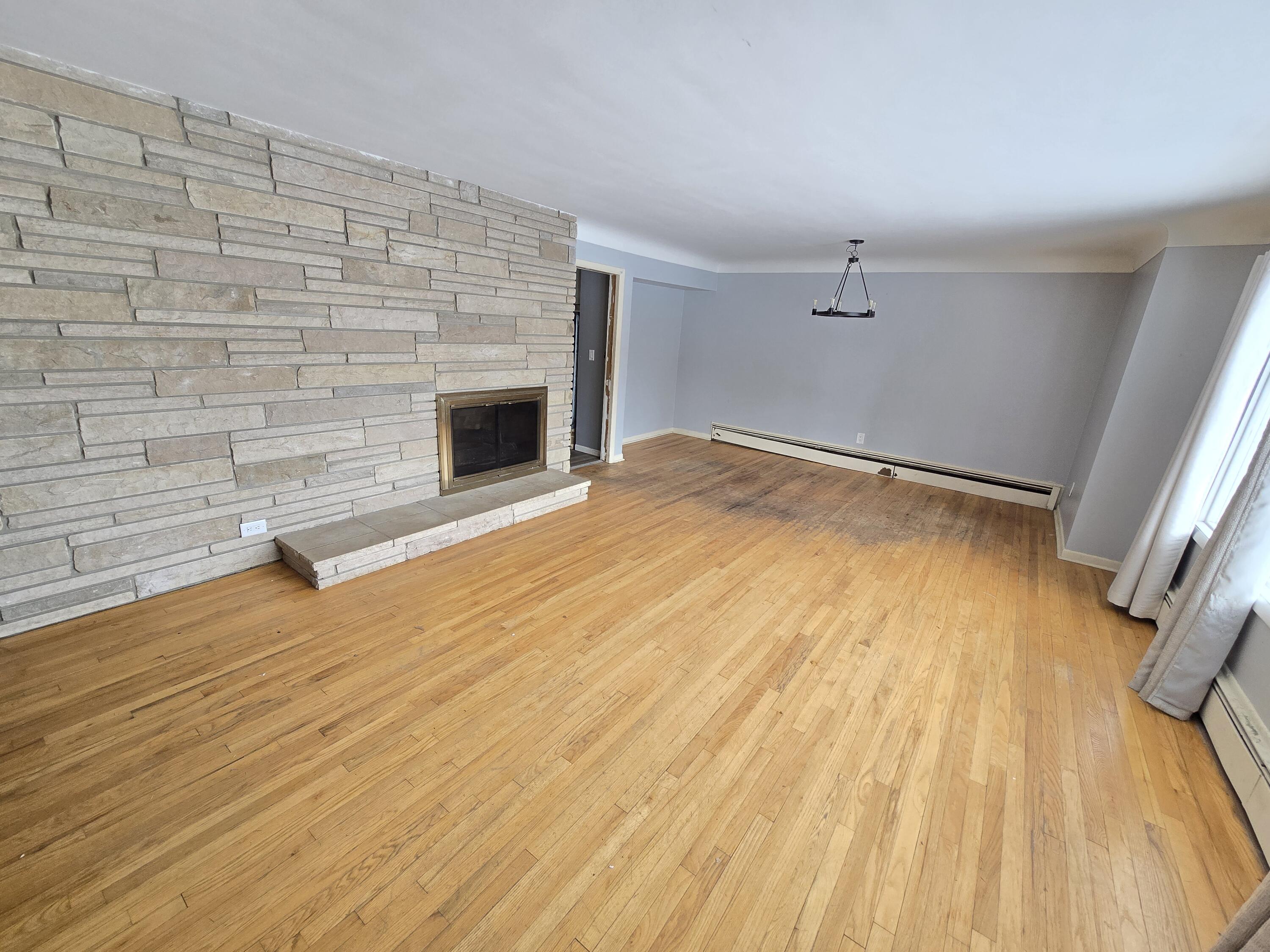 37095 Highview Street