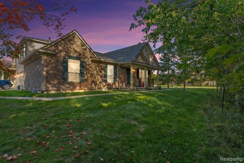 4034 Stonebridge Holly Village MI 48442