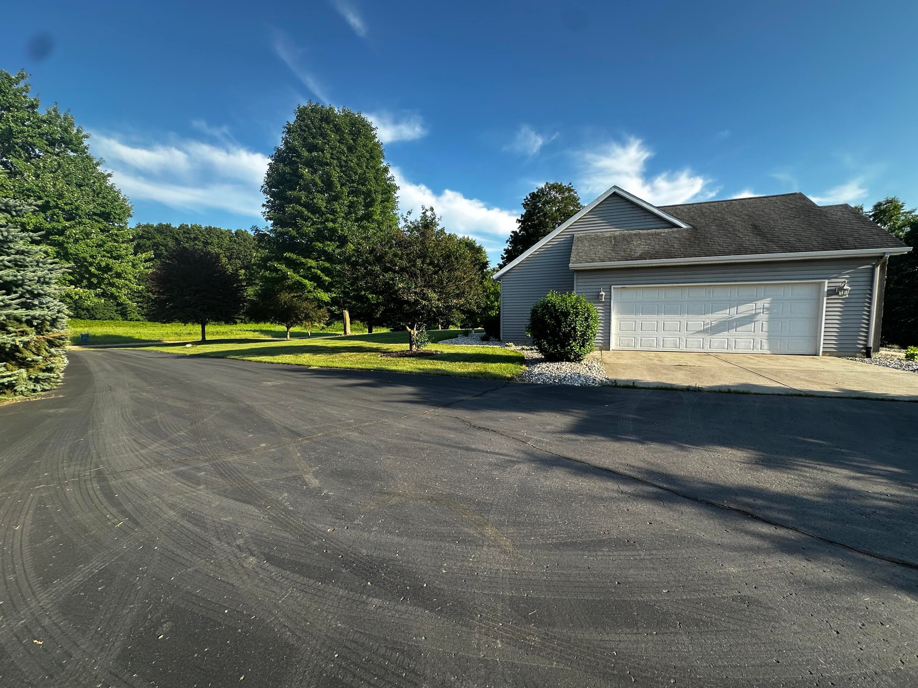 5752 Windsong Drive