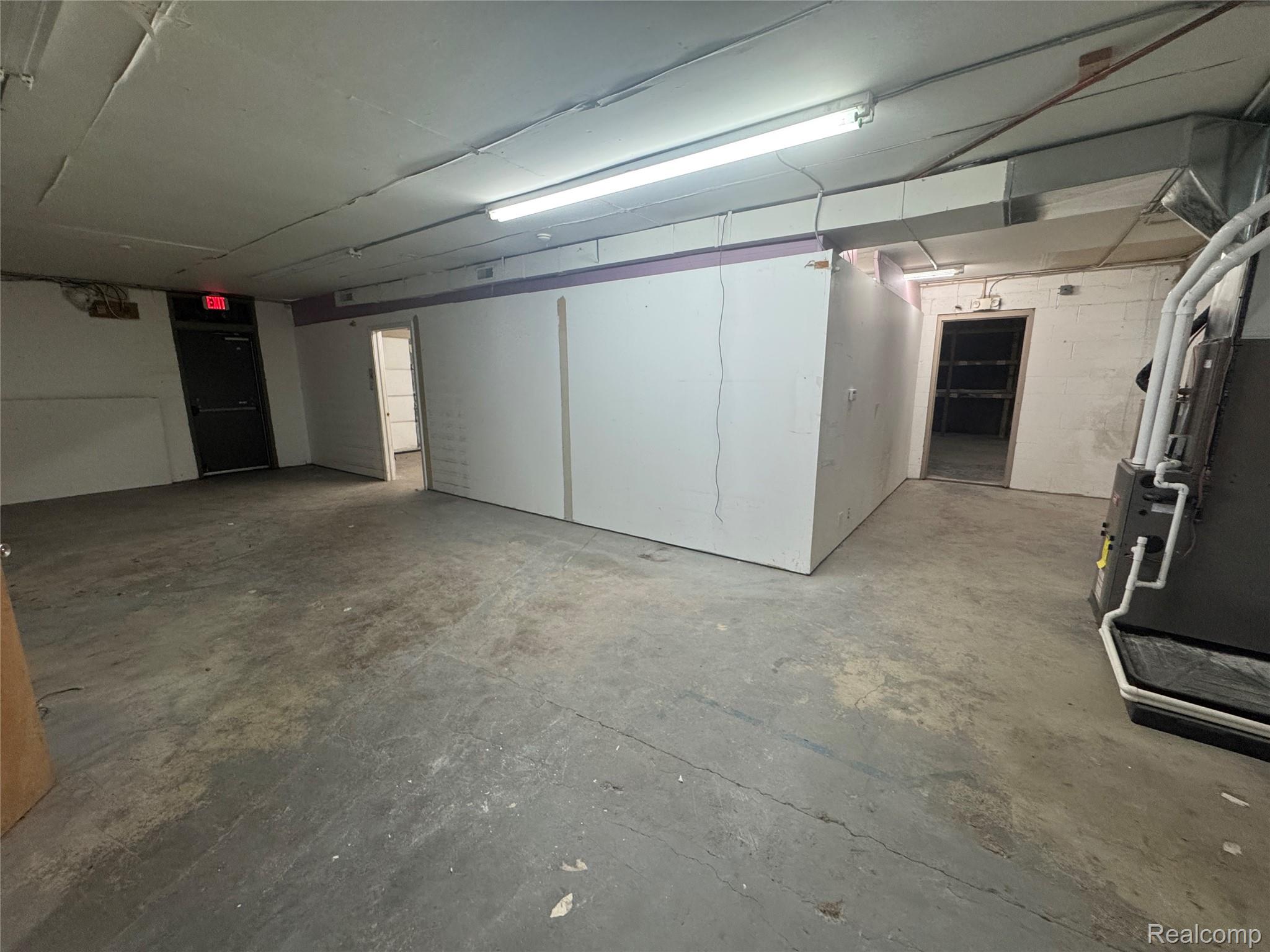 1459 N LEROY Street B