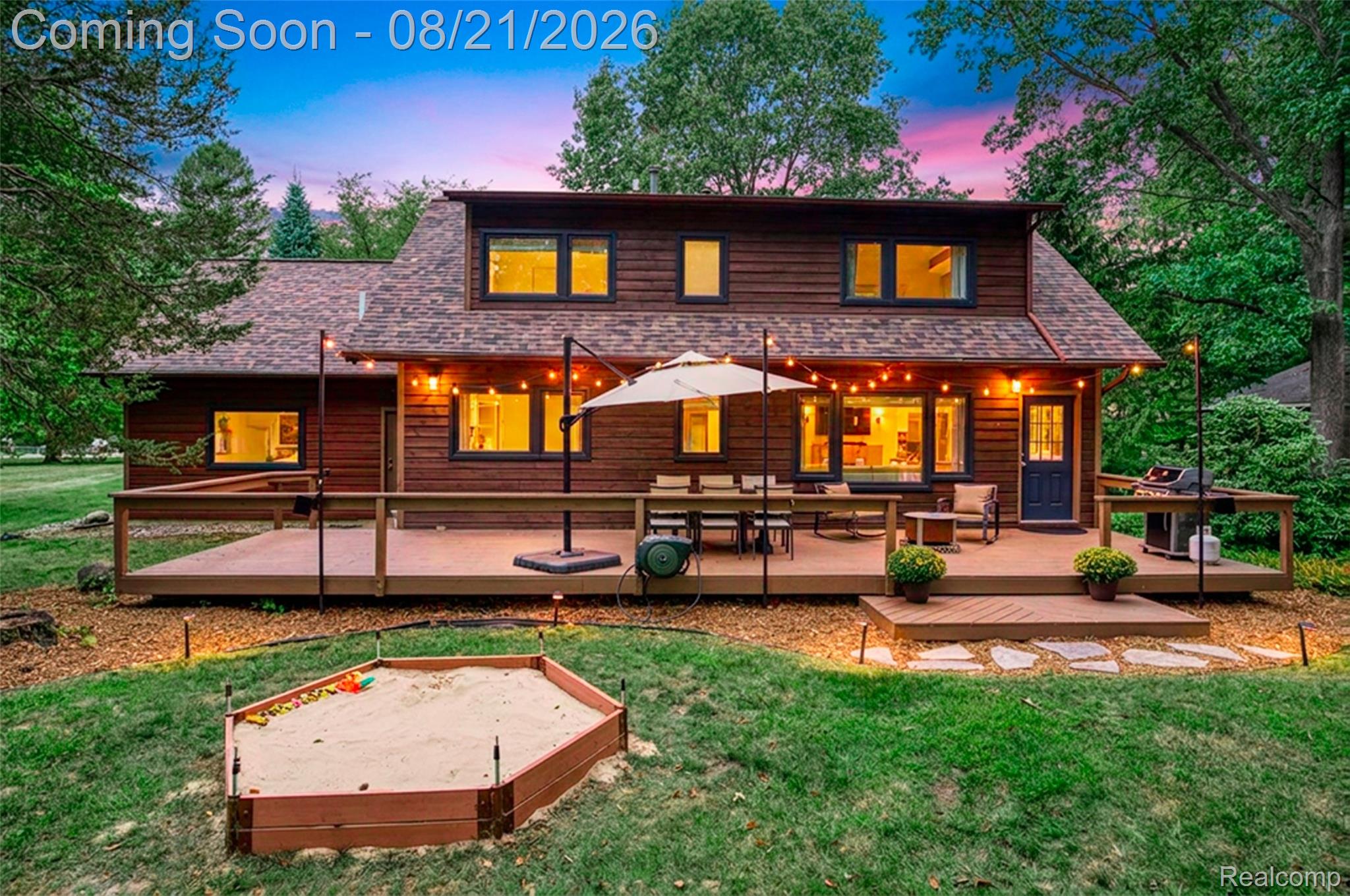 8845 River Valley Road