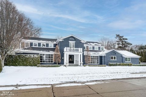 89 Lake Shore Road Grosse Pointe Farms City MI 48236