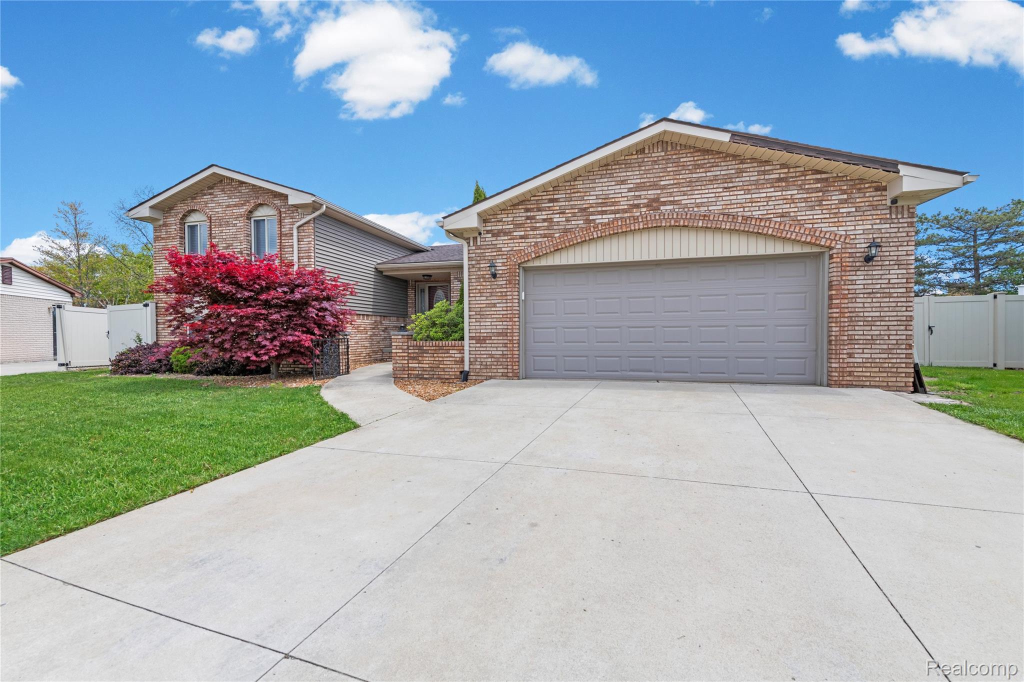 17621 Brentwood Drive