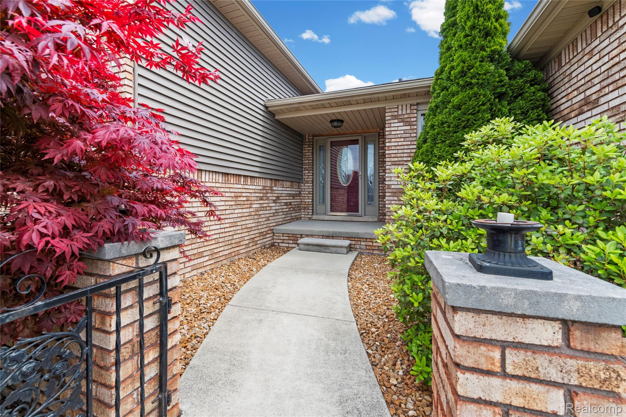 17621 Brentwood Drive