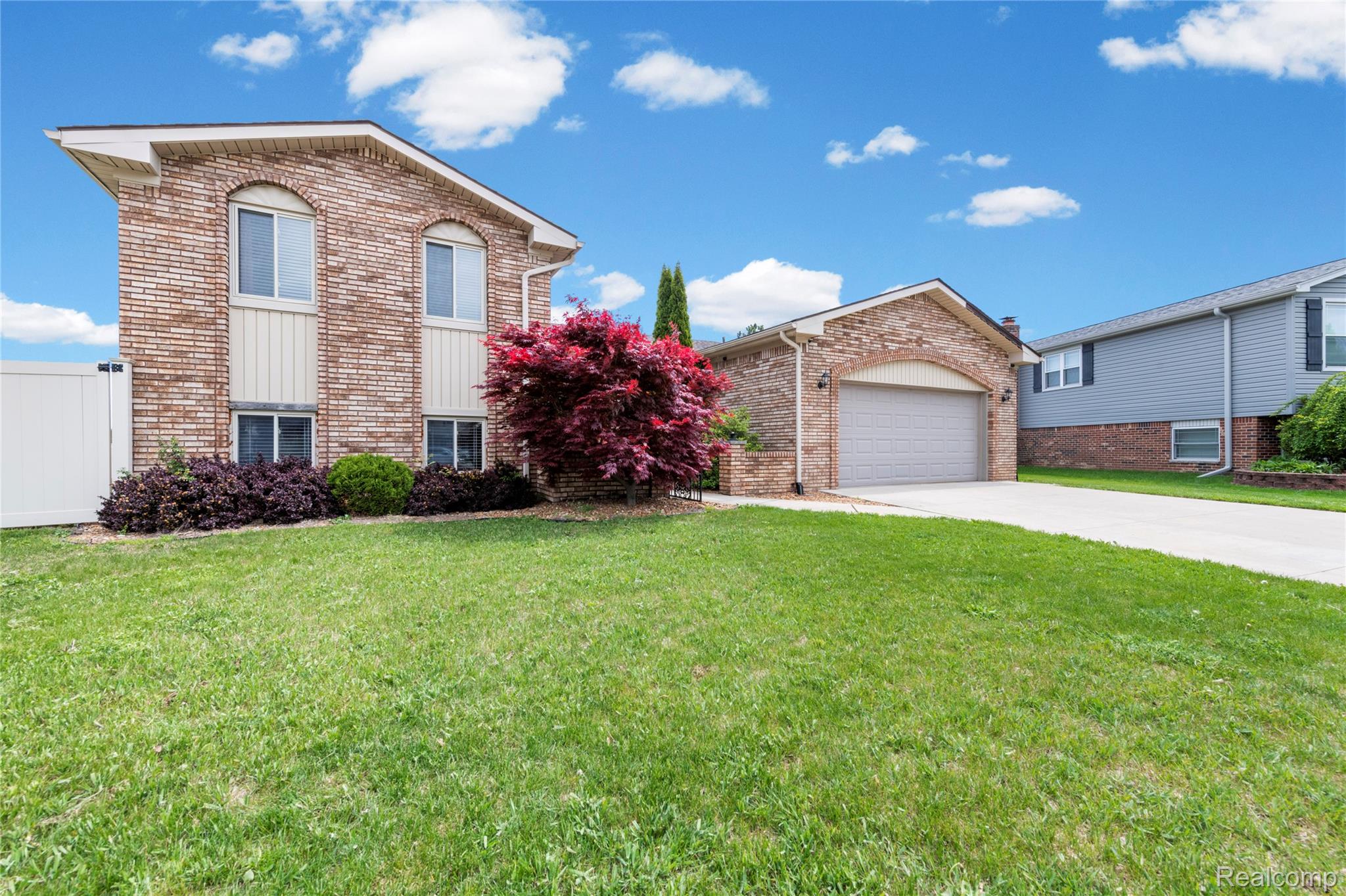 17621 Brentwood Drive
