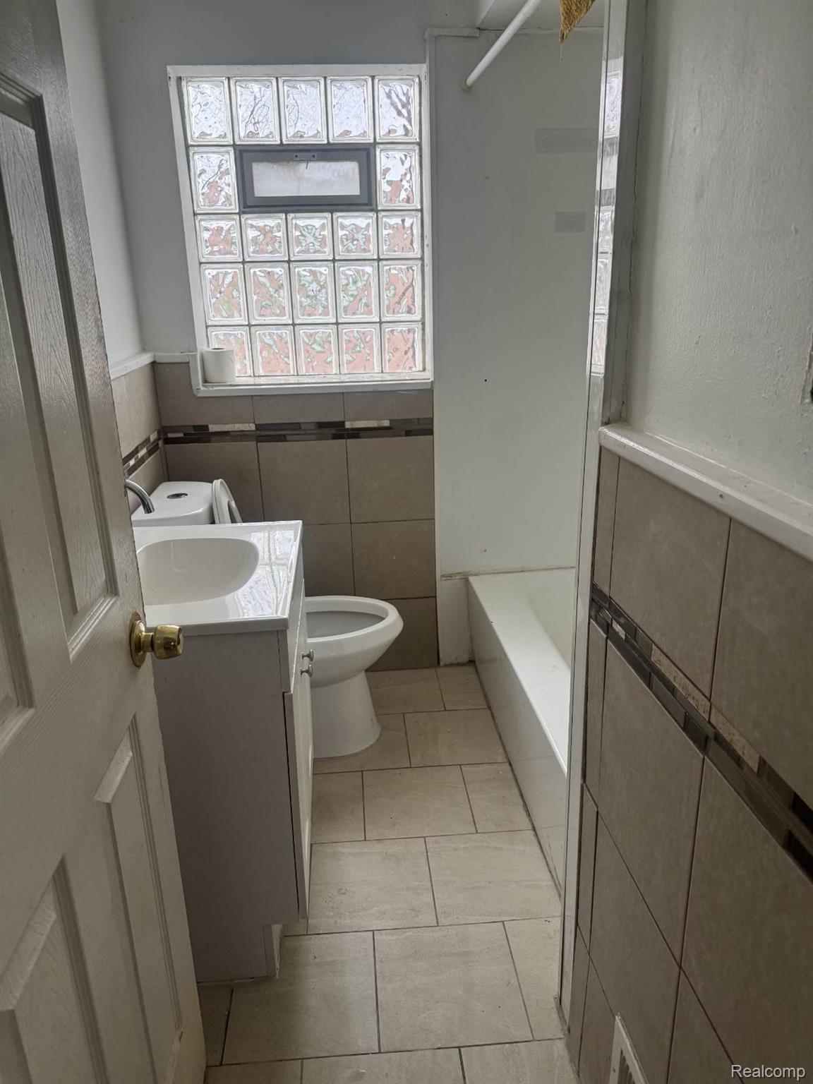 20232 Prevost Street