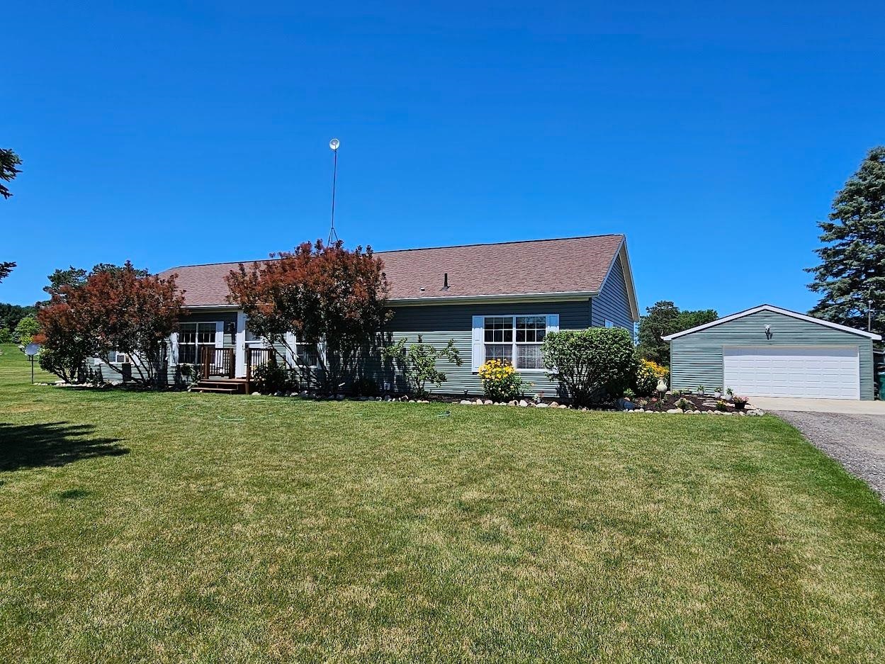 5557 E Pleasant Valley Road