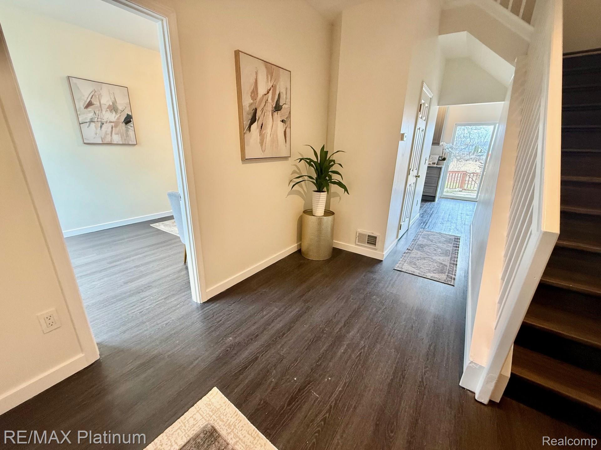 1923 Andover Boulevard