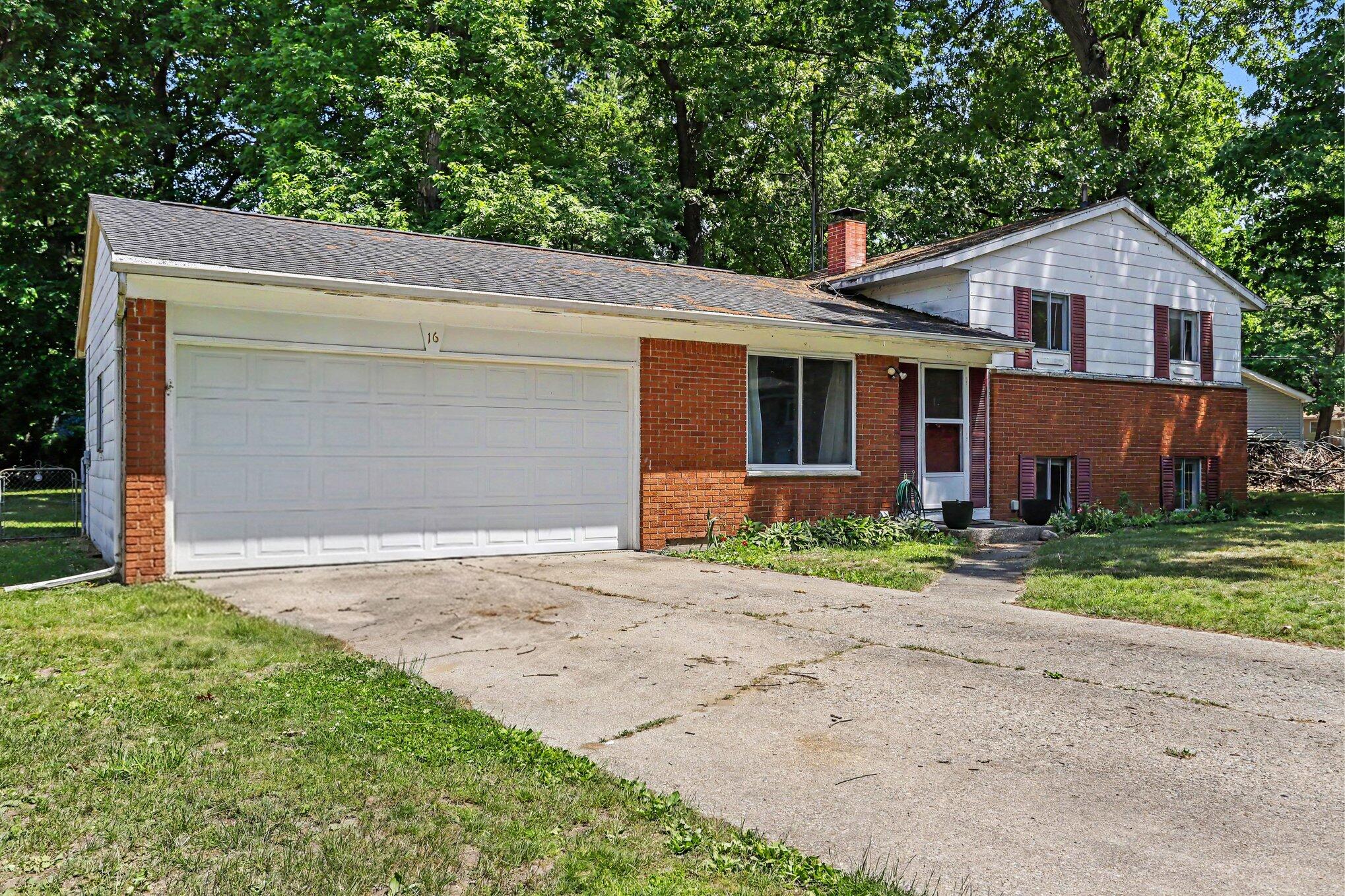 16 Oak Grove Road