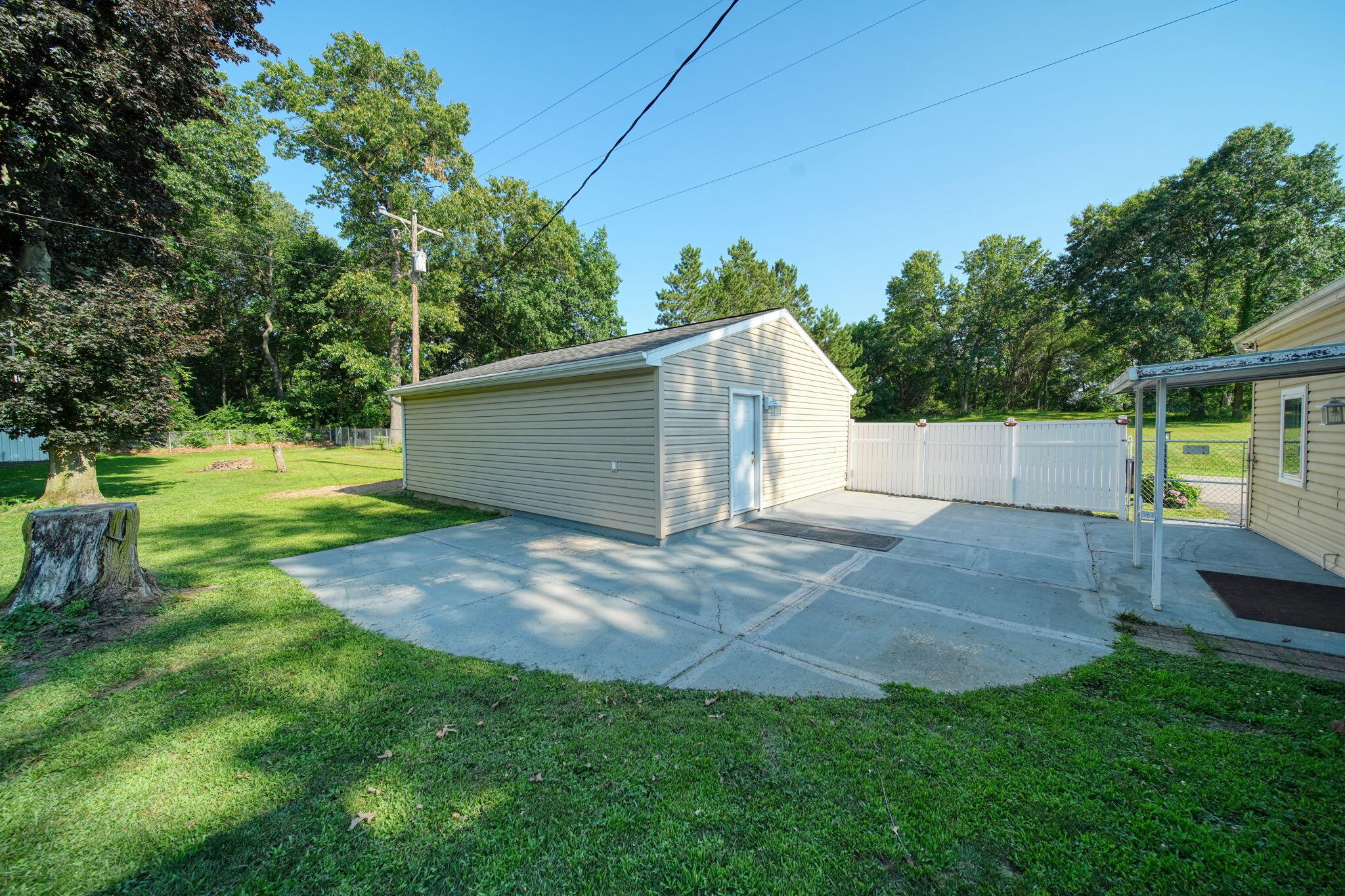 5445 Sharon Drive