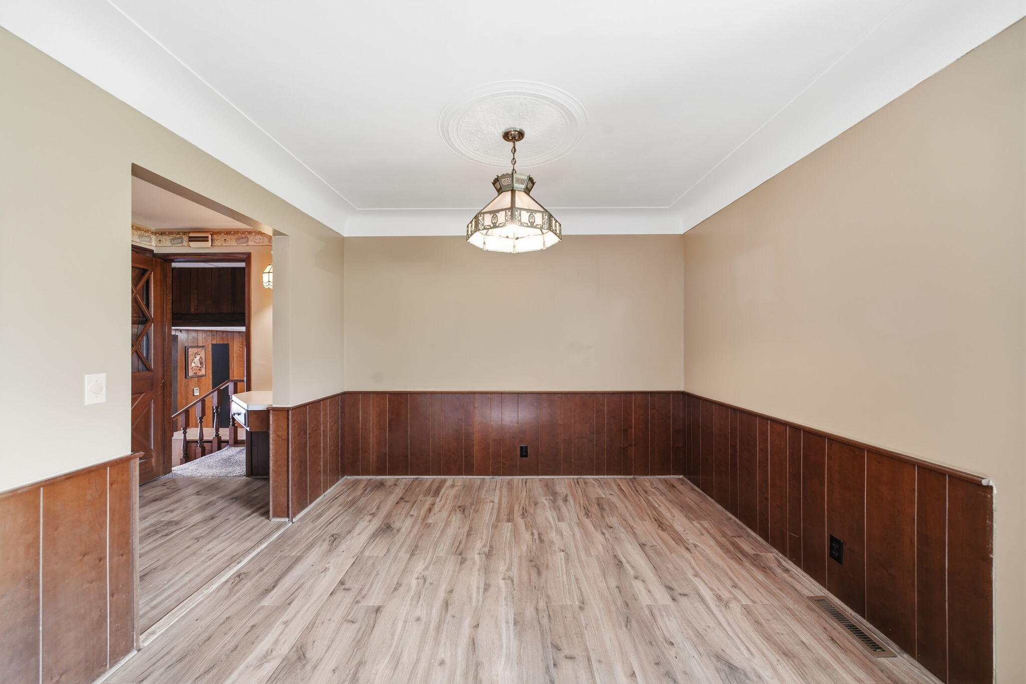 5445 Sharon Drive
