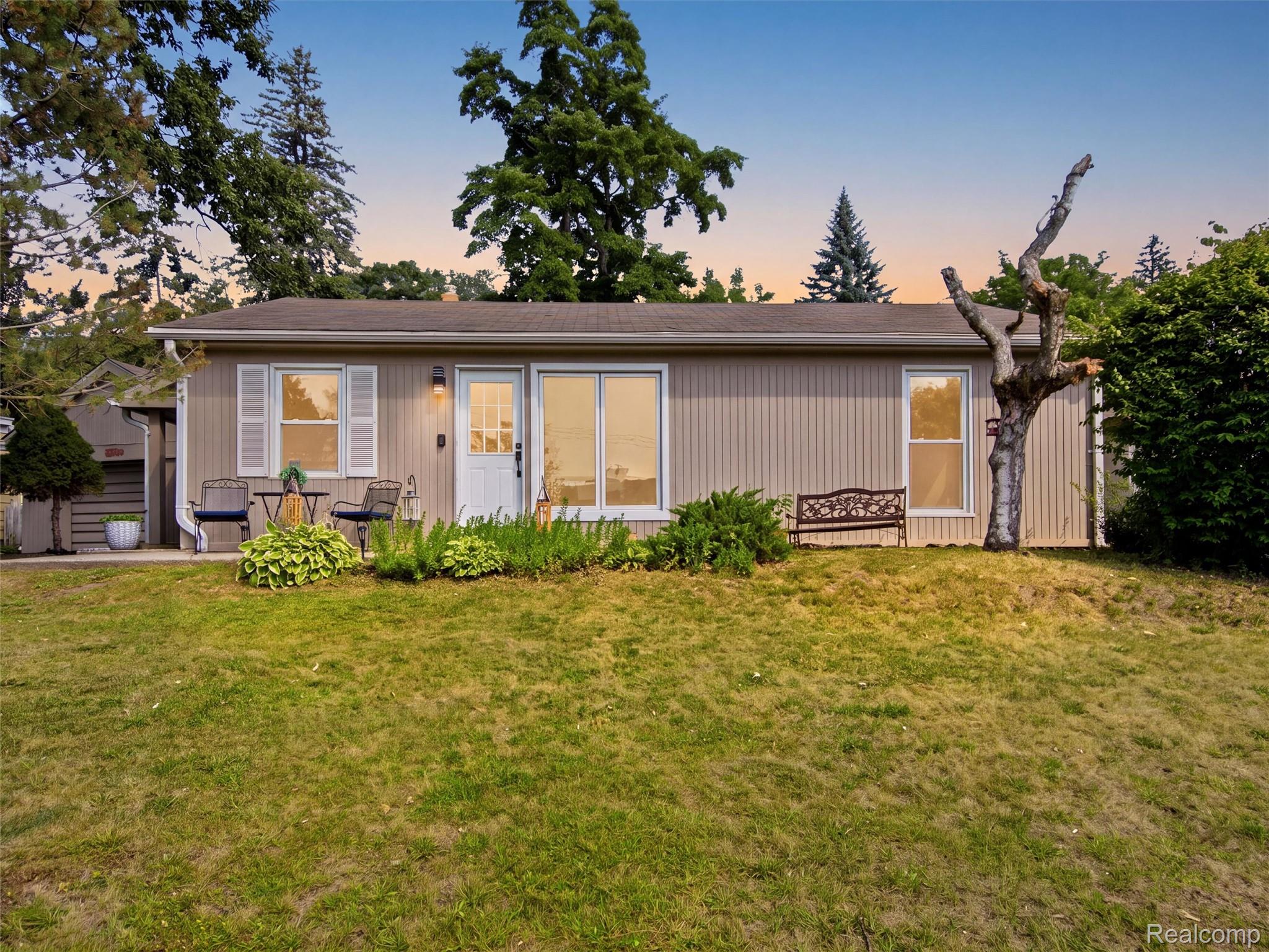 2790 Sylvan Shores Drive