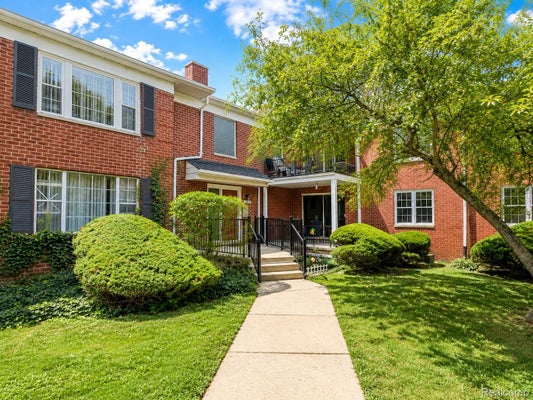 27654 E ECHO VLY UNIT 231, FARMINGTON HILLS, MI 48334 - Image 737fe8536ed26c8f0bbe4a5f32cb6750/296026876