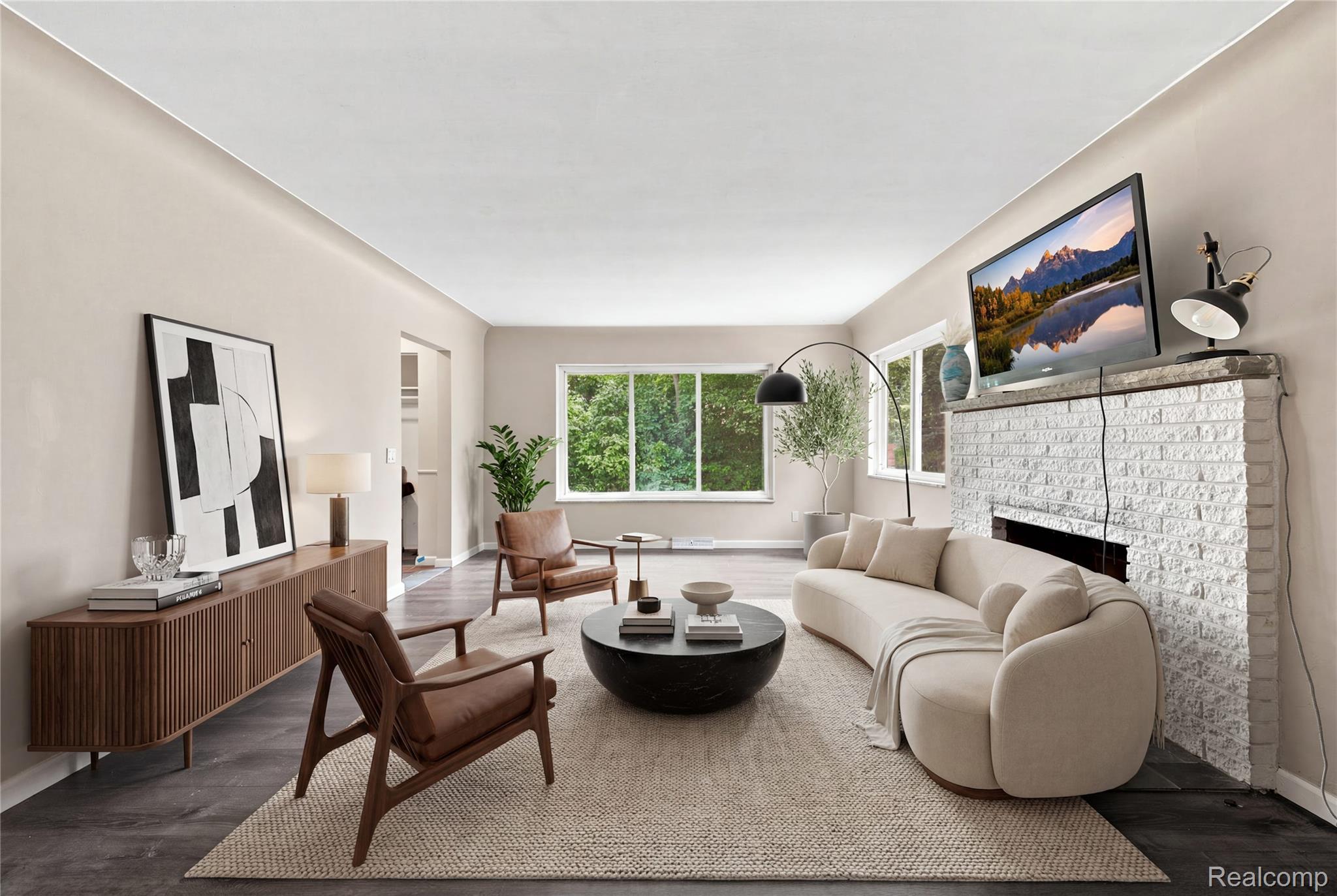 4700 Indianwood Court