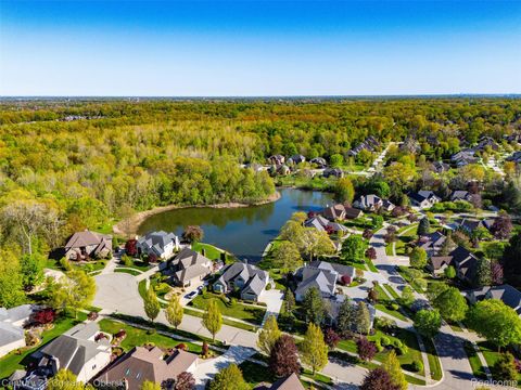 9039 Oakridge Trail Trail Shelby Charter Township MI 48317