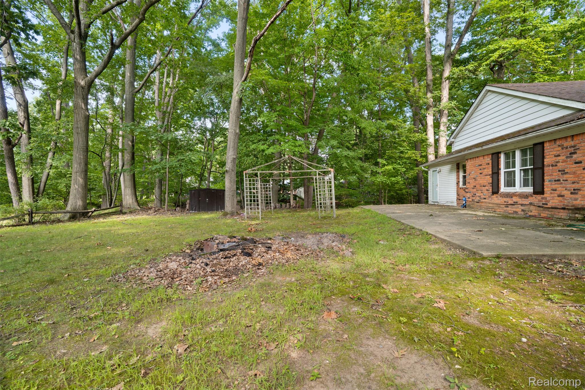 23640 Oak Glen Drive