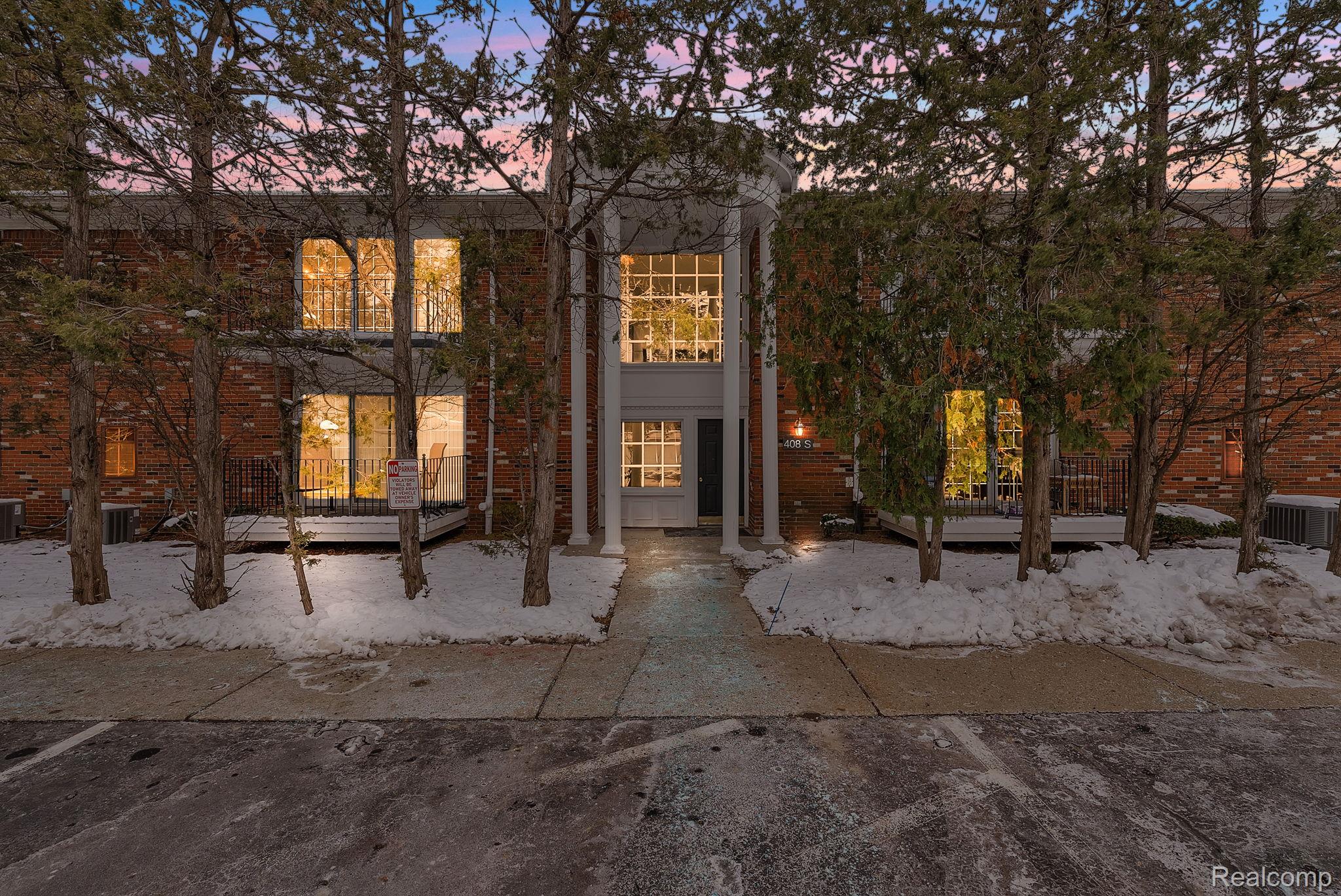 408 Fox Hills #A5 Drive S