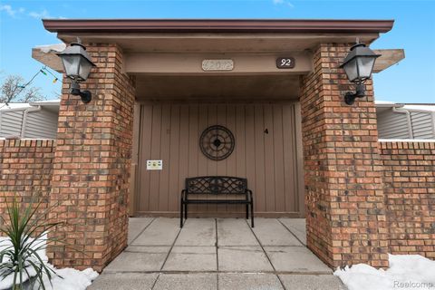 62072 Yorktown - Unit 4 South Lyon City MI 48178