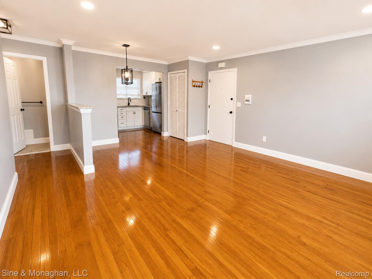 433 Miller Avenue 203