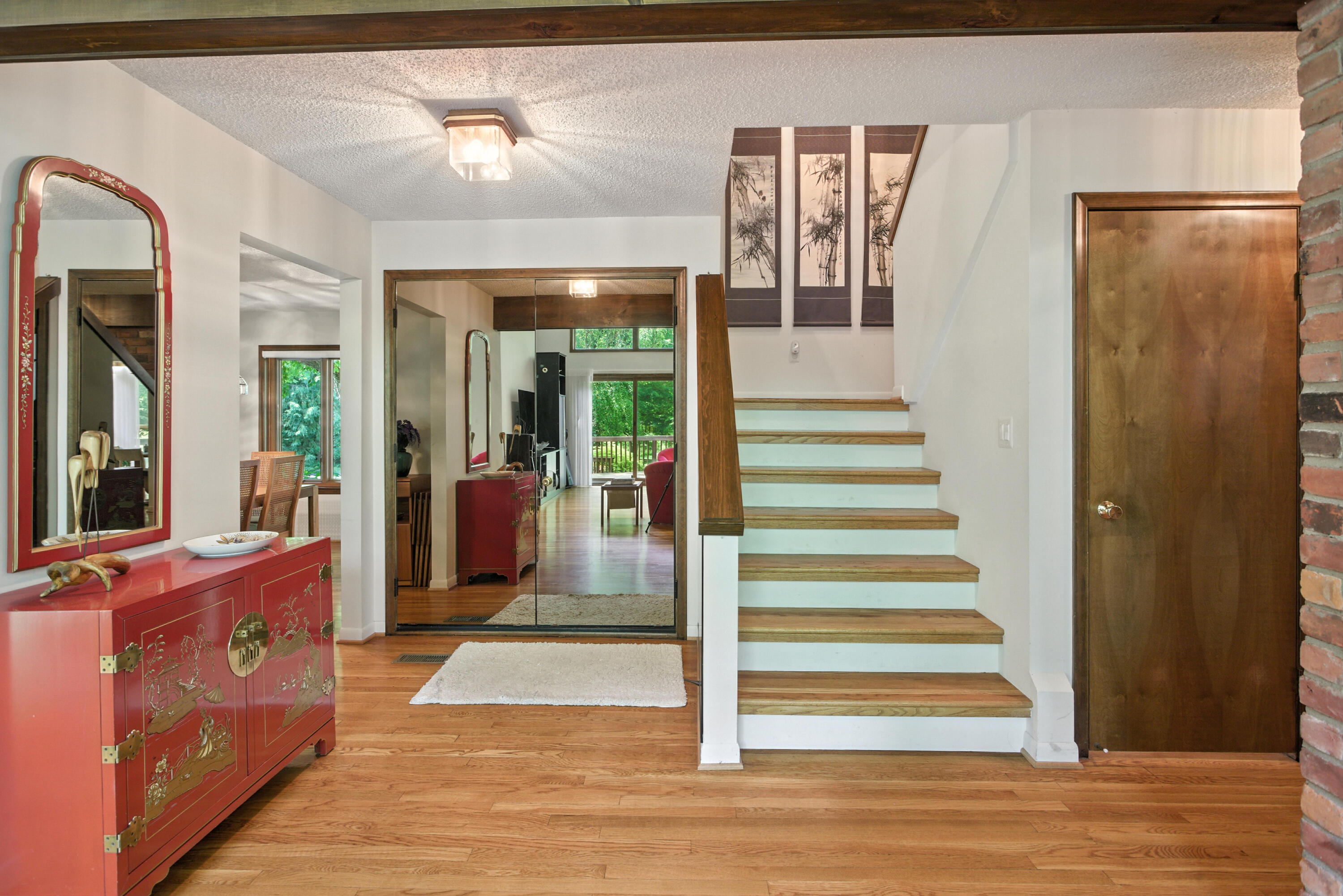 6710 Curtis Road