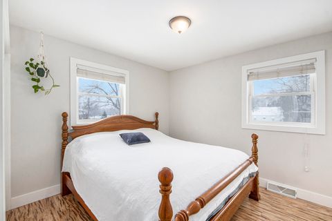 A home in MiddlevilleVillage_Barry
