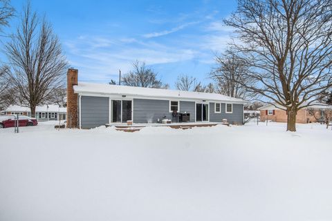 A home in MiddlevilleVillage_Barry